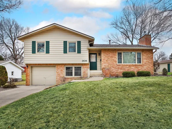 305 12th St SE, Waseca, MN 56093