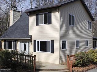 3608 Cedar Ln, Tobyhanna, PA 18466