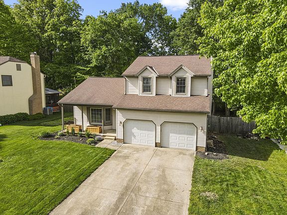 3rd image of 172 Olde Mound Ln