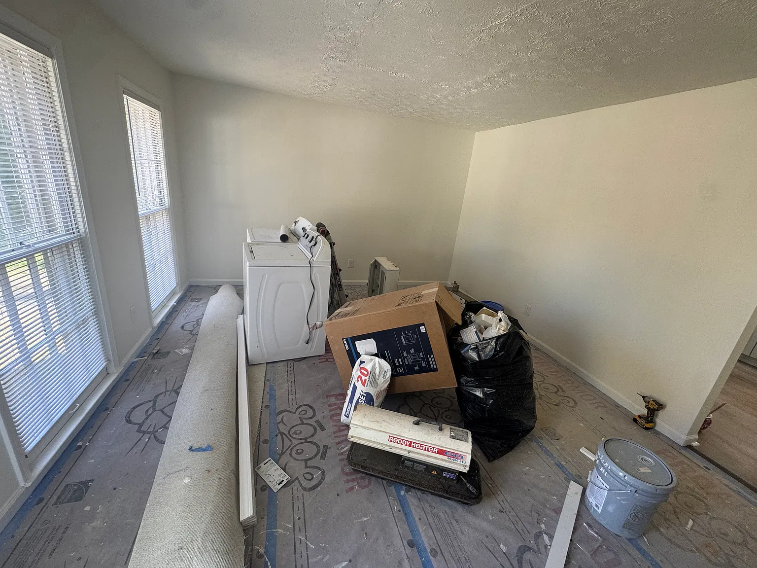 3 bed, 1025 sqft, $1,795 — Photo 4