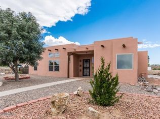 1005 Aguilera Ct, Las Cruces, NM 88007
