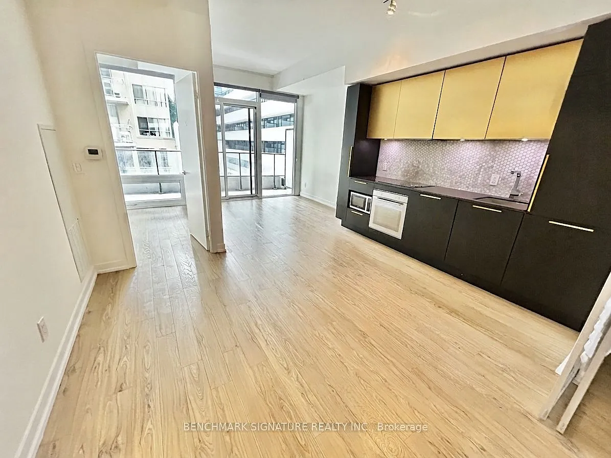 2 bed, $2,650 — Photo 2