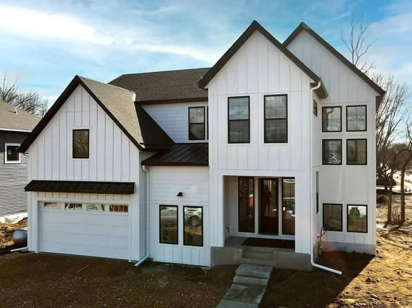 16783 S Manor Rd, Eden Prairie, MN 55344