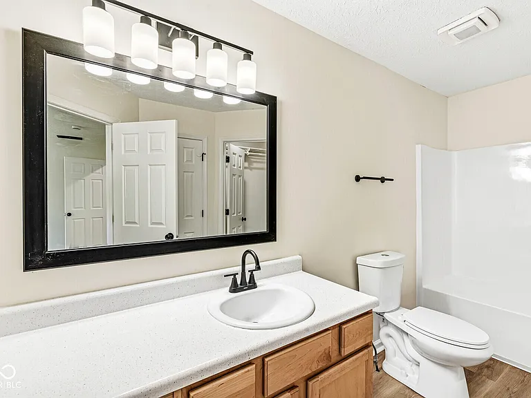 2747 Foxbriar Pl — Photo 21
