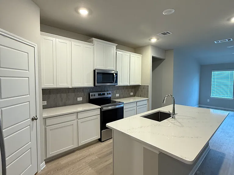 3059 Pike Dr — Photo 4