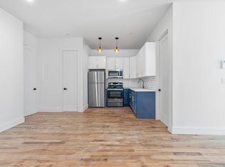 1033 Summit Ave #2F, Bronx, NY 10452