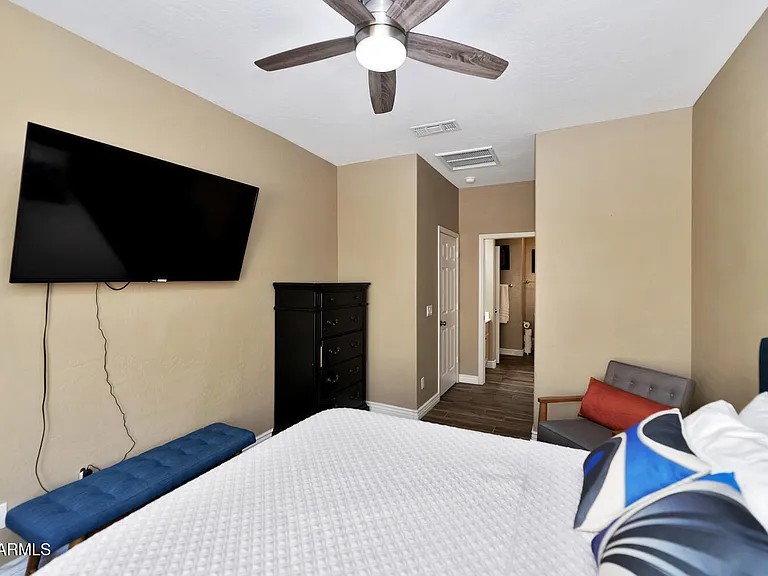 540 N Scott Dr #540 — Photo 20