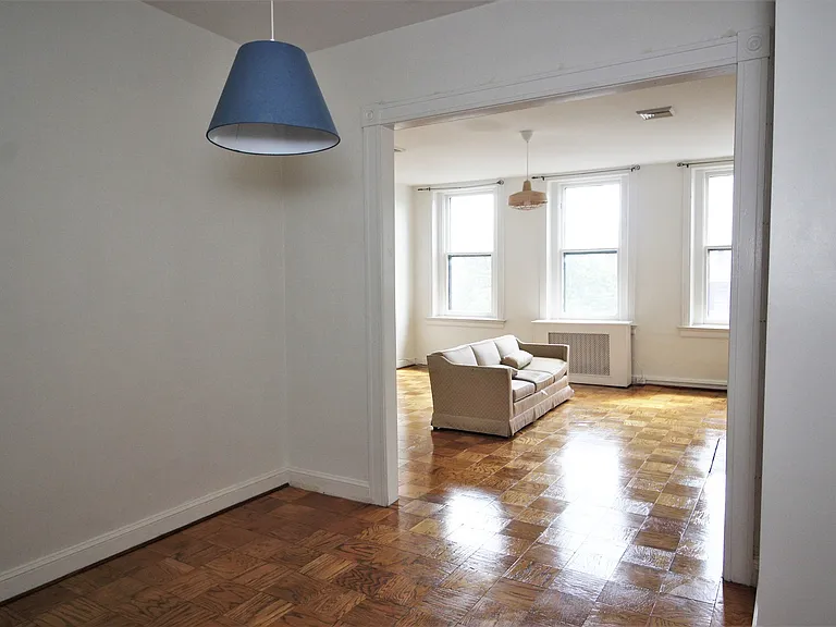 1513 Bolton St. — Photo 34