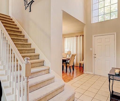 4th image of 1015 Badbury Ln