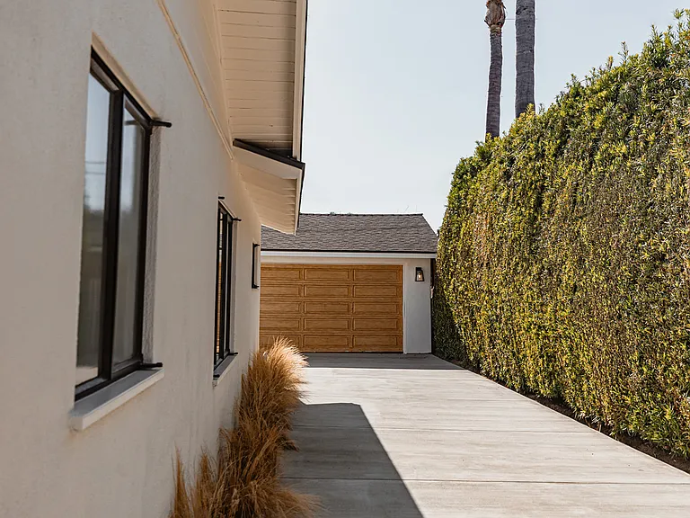 331 Palomares Ave — Photo 20