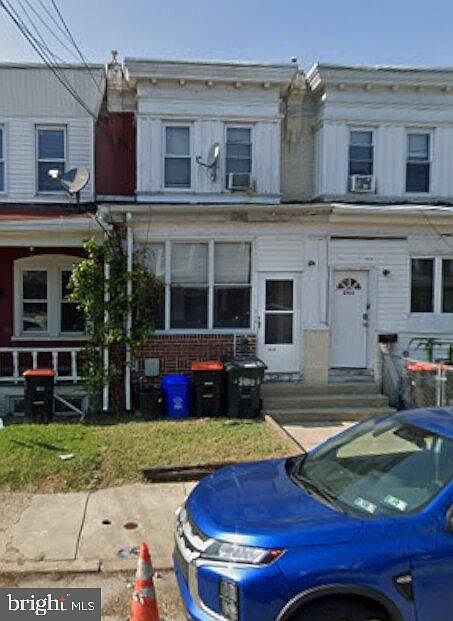 1st image of 2610 W 7th St