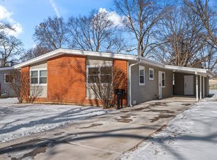 2212 Fulle St, Rolling Meadows, IL 60008