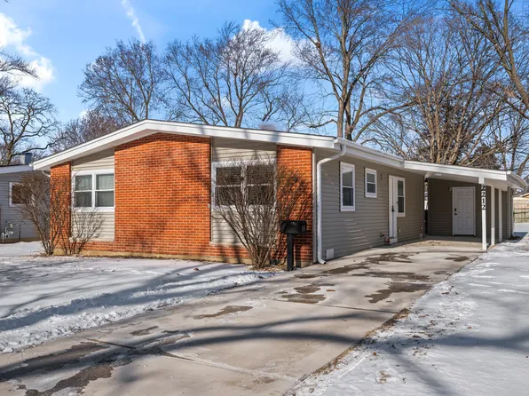 2212 Fulle St, Rolling Meadows, IL 60008