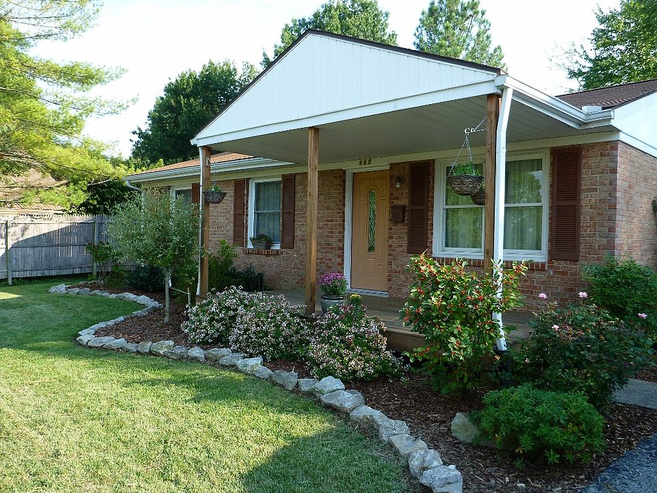 1st image of 117 Bamboo Dr