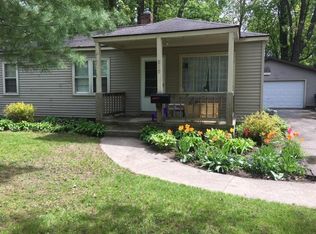 210 E Sugnet Rd, Midland, MI 48642