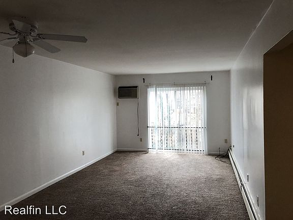 2nd image of 1809 Mears Ave APT 9