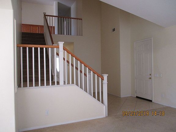 3rd image of 31419 Orchard Ln