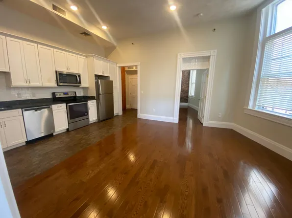 9 Mount Vernon St #2, Winchester, MA 01890