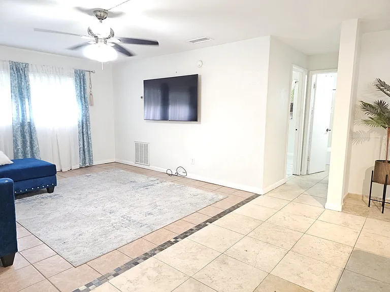 302 Lincoln Ave #10 — Photo 11