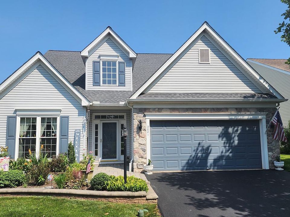 1st image of 3881 Arbours Ave