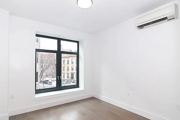 Rented by New York Residence | media 26