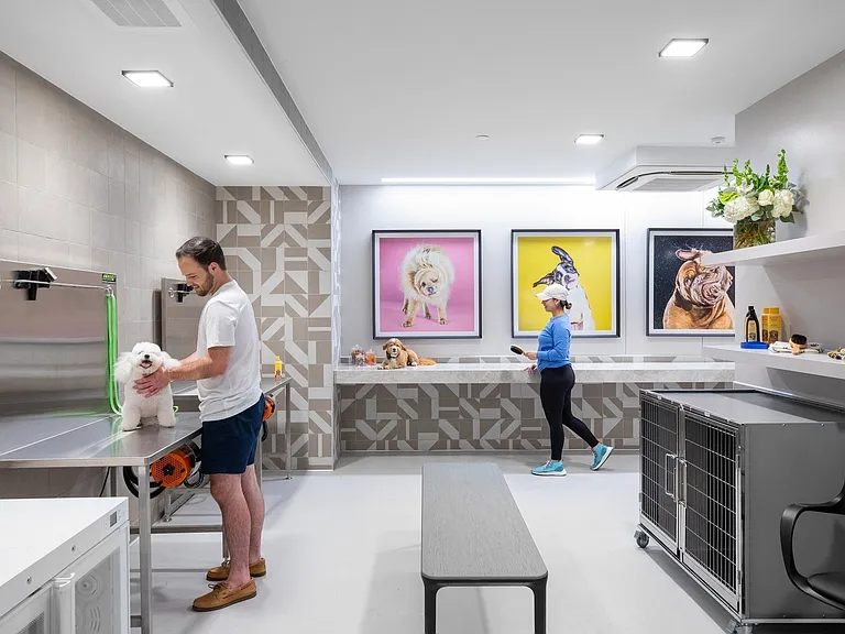 Keep your furry loved ones fresh and clean at The Spaw, our onsite pet spa with wash stations and dryers.