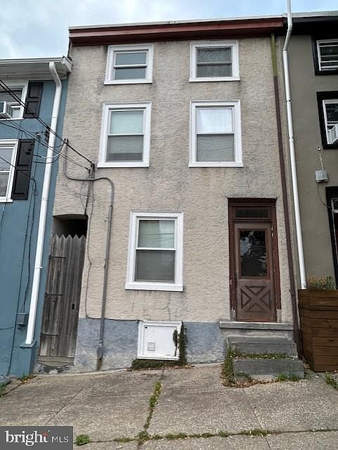 2nd image of 144 Gay St