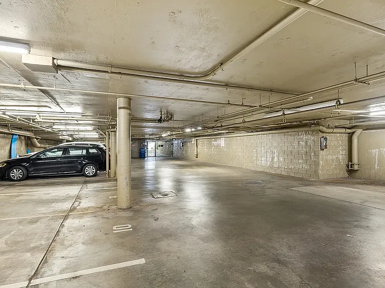 Goshen Apartments — Photo 8