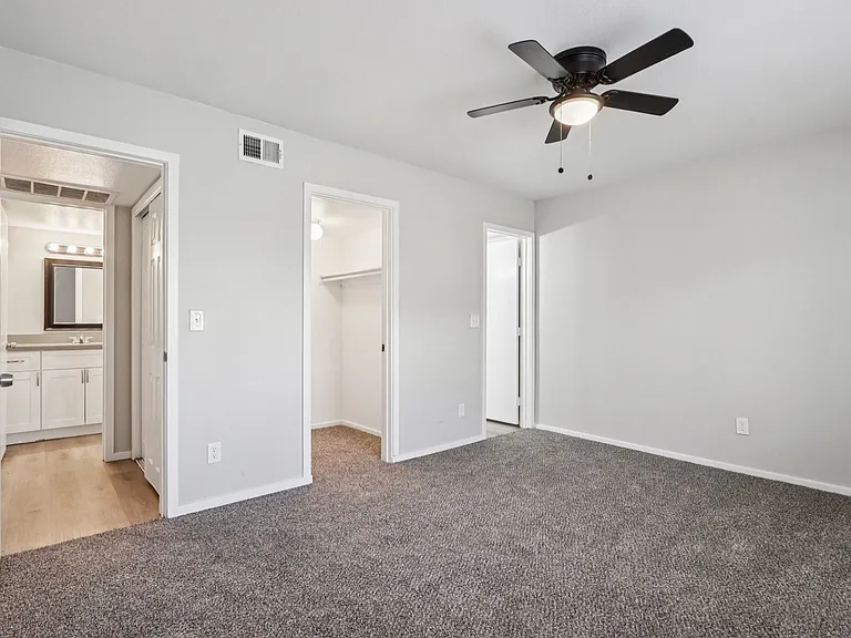 407 N Williams — Photo 24