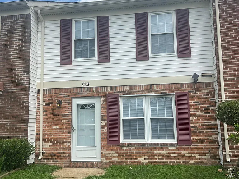 522 Hollomon Dr — Photo 3