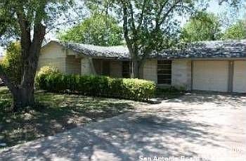 1st image of 330 Shin Oak Dr