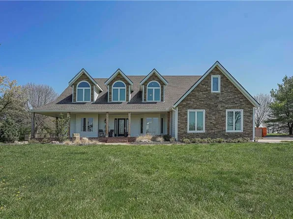 14801 S Smart Rd, Greenwood, MO 64034