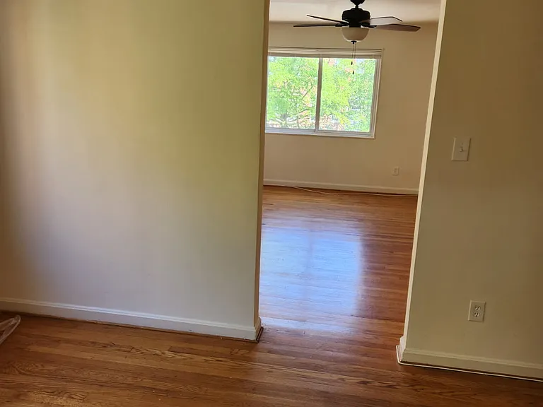 720 N Vermont St #2 — Photo 2