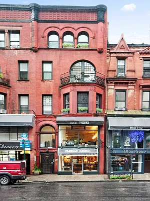 Rented by Sotheby's International Realty | media 28