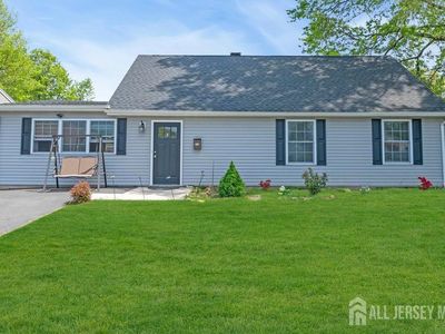 33 Altamont Rd, Edison, NJ, 08817