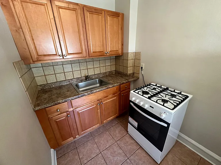 8302 Lake Ave — Photo 17