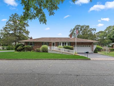 18 Sterling Place, Sayville, NY, 11782