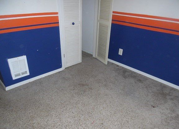 3rd image of 1220 W 9th St