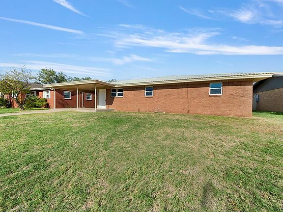 2nd image of 2609 Clanton St