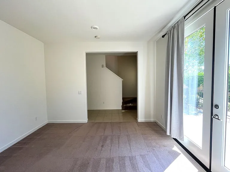 3105 Marigold Cir — Photo 7