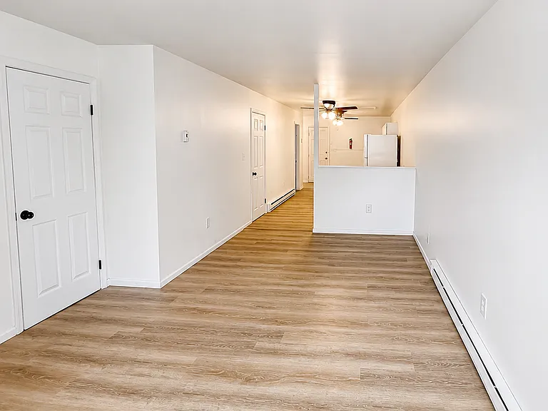 201 Main St #1 — Photo 2