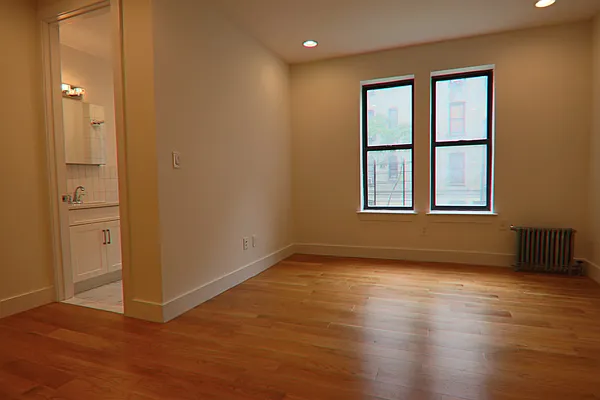 Rented by PMG Real Estate  | media 18