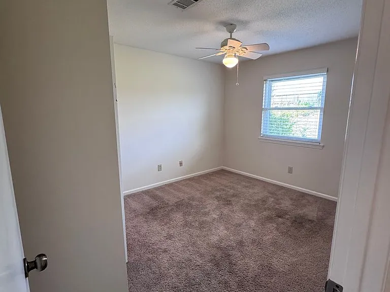 1115 Briar Creek Rd — Photo 53