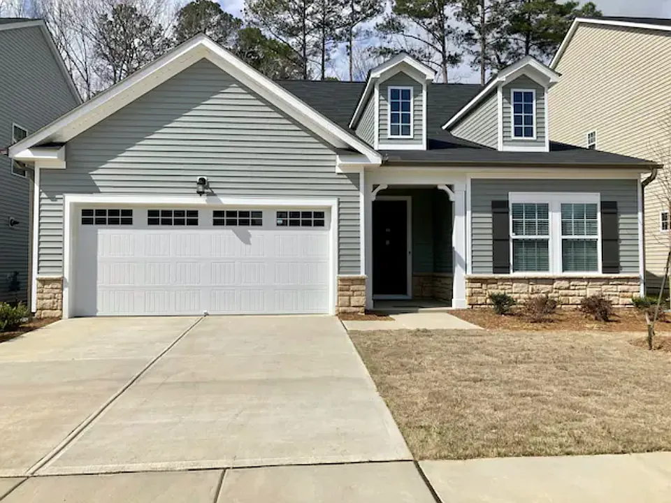 816 Kingworth Way