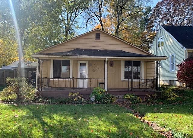 1st image of 730 W Hubert Ave