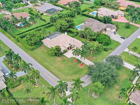 3rd image of 12141 NW 10th St