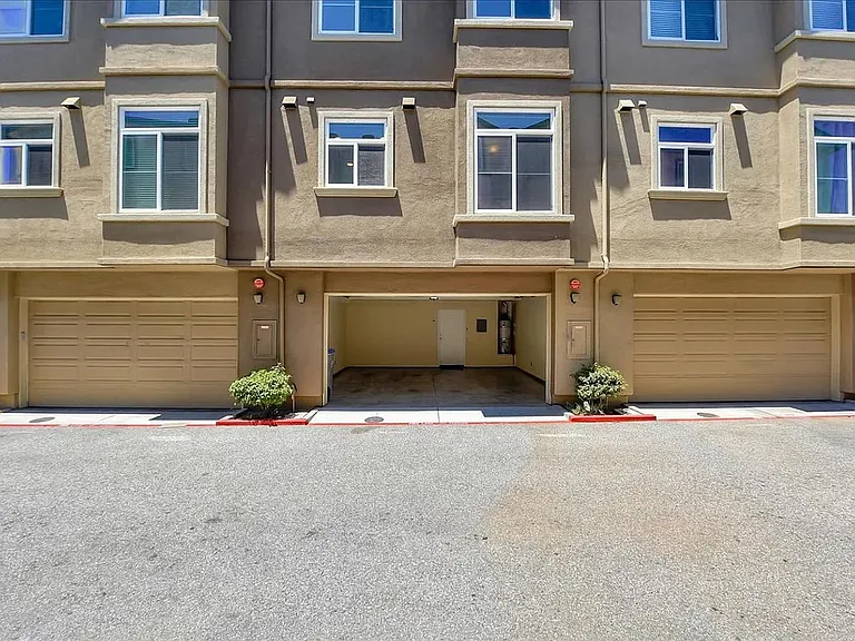 2716 McKee Rd — Photo 17