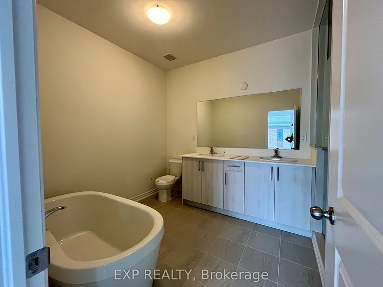 116 Blick Cres — Photo 15
