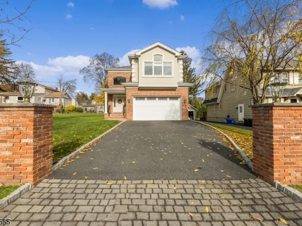 24 Brunswick Rd, Cedar Grove Twp., NJ 07009