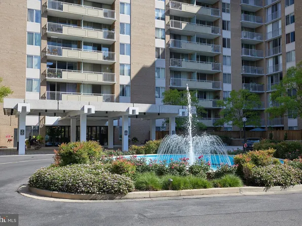 3001 Veazey Ter NW APT 901, Washington, DC 20008